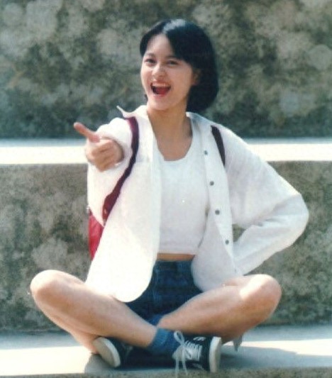 梁咏琪年轻时颜值逆天，混血女儿更是萌你一脸